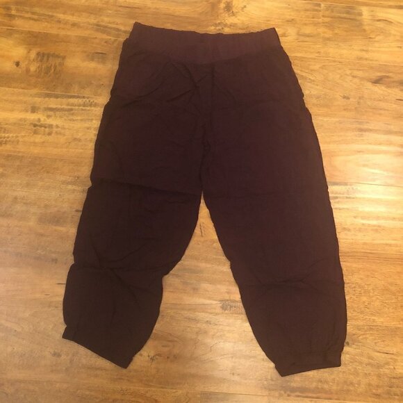 victoria's Secret Loungewear Capri Pants Burgundy - Picture 2 of 5